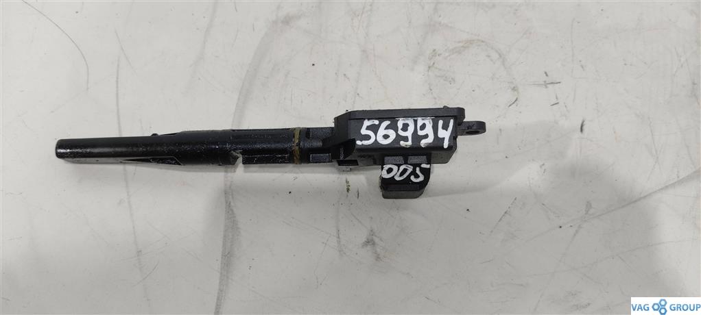 датчик уровня масла Volkswagen Polo 5 поколение 2012, 1.2 л., бензин, хетчбэк 5 дв., 045907660D, . - фото №1