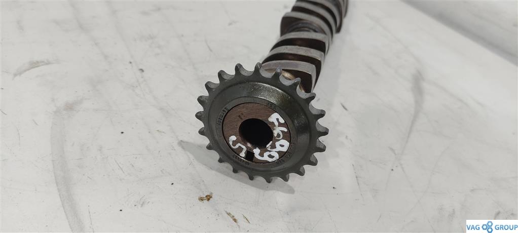 распредвал Audi A4 B6 2000, 1.8 л., бензин, седан, AWT, AWM, AMB, ANB, APU, AWC, AUG, AVJ, AEB, APT, APX, BFB, BAM, AJH, AUQ, BEX, ADR, AWU, AWV, BKF, AVV, AWP - фото №1