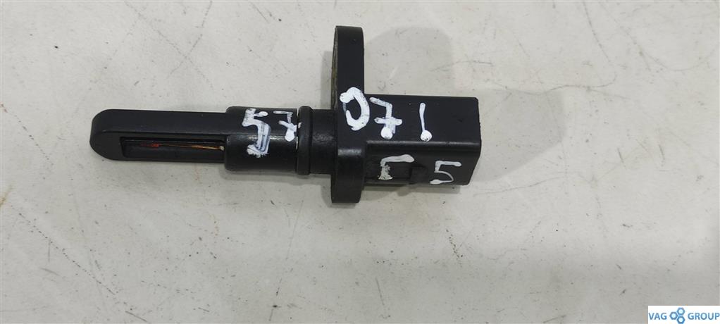 датчик температуры Audi A6 4B/C5 2000, 1.8 л., бензин, седан, 06B905379A, 06B905379D, 06B905379C, 06B905379G, . - фото №1