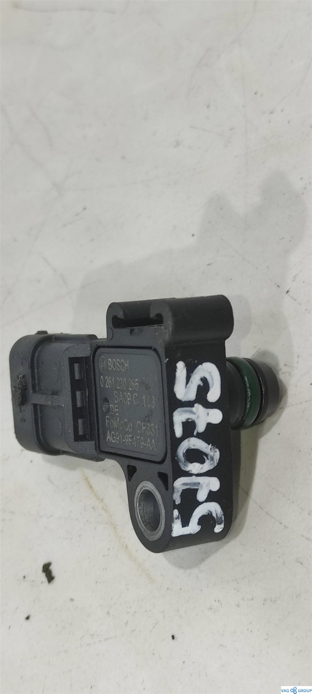 датчик абсолютного давления Ford Focus 3 поколение 2013, 1.6 л., бензин, хетчбэк 5 дв., AG919F479AA, 0261230265, . - фото №1