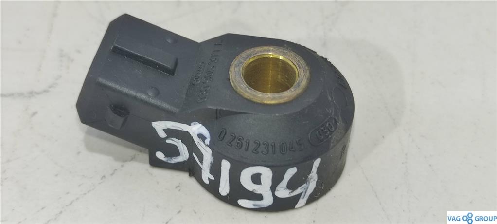 датчик детонации Skoda Octavia 2 поколение (A5) 2005, 1.6 л., бензин, седан, CGP, BZG, BBM, 030905377A, CHT, . - фото №1