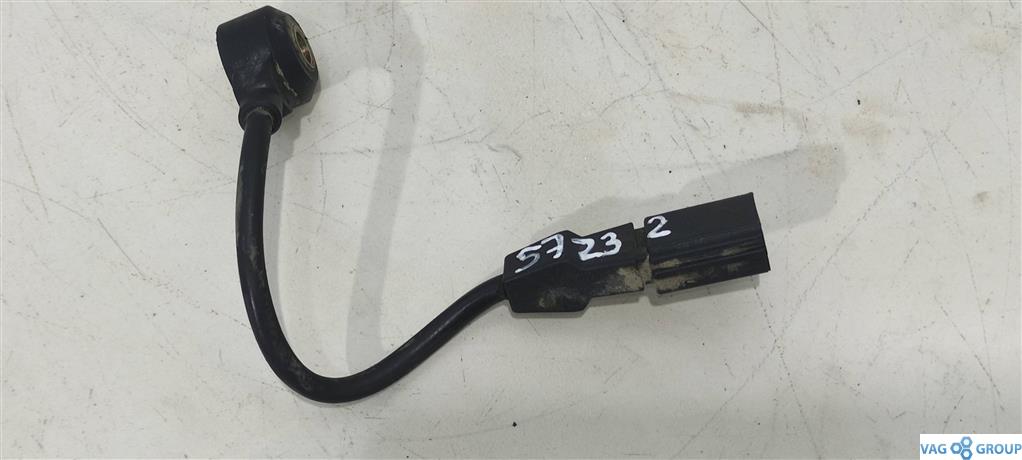 датчик детонации Audi A3 8L 1999, 1.8 л., бензин, седан, AWT, ALT, 06A905377D, . - фото №1