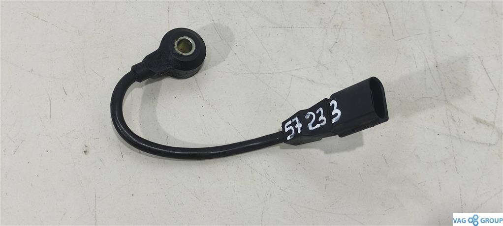 датчик детонации Audi A3 8L 1999, 1.8 л., бензин, седан, AWT, ALT, 06A905377D, . - фото №1