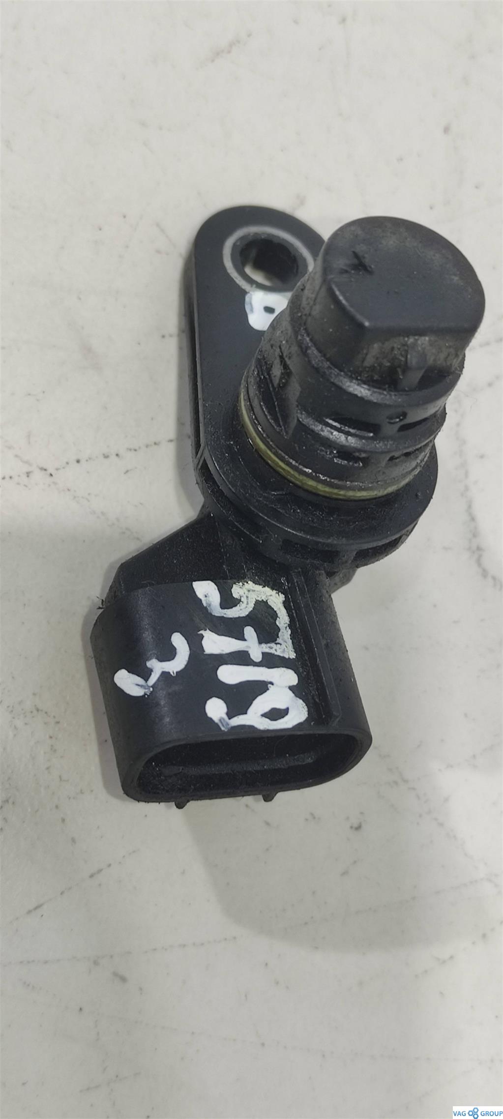 датчик распредвала Kia Optima 4 поколение 2017, 2.4 л., бензин, G4KJ, 3935025010, . - фото №1