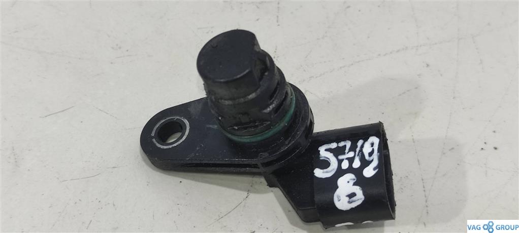 датчик распредвала Kia Optima 4 поколение 2017, 2.4 л., бензин, G4KJ, 3935025010, . - фото №1