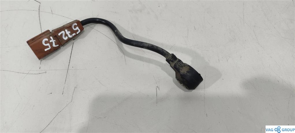 датчик детонации Audi A3 8L 1999, 1.8 л., бензин, седан, AWT, ALT, 06A905377C, . - фото №1