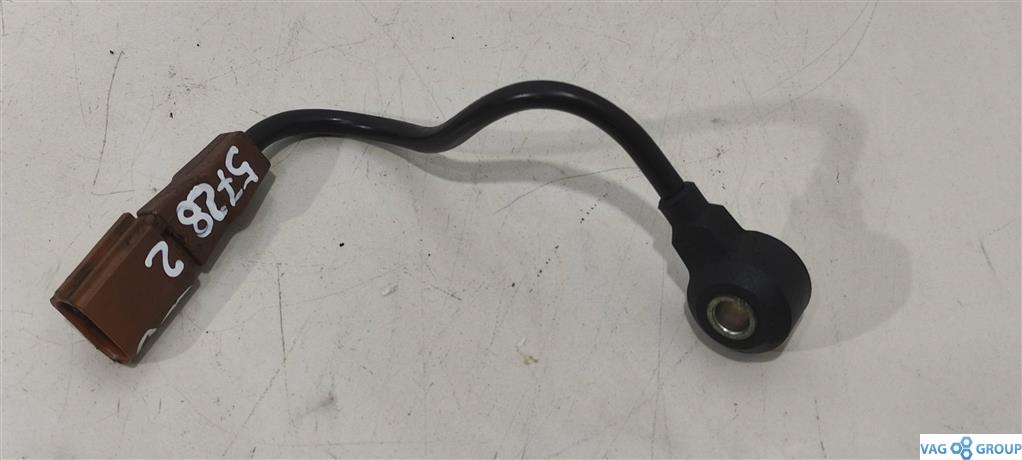 датчик детонации Audi A3 8L 1999, 1.8 л., бензин, седан, AWT, ALT, 06A905377C, . - фото №1