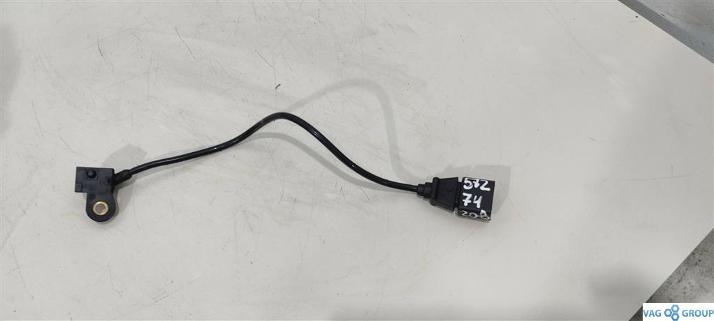 датчик распредвала Volkswagen Jetta 5 поколение 2008, 2.0 л., TDi, дизель, седан, CAY, 03L907601, CFF, CFG, CLL, 03L957147A, . - фото №1