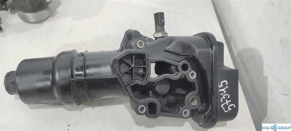 корпус масляного фильтра Volkswagen Passat B6 2006, 2.0 л., TFSI, бензин, седан, 06F115397F, BPG, BPY, BPJ, BWE, 06F115397J, 06F115397H, AXX, BWA, BWT, BGB, BUL, BYK, BYD - фото №1