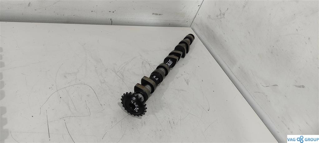 Распредвал выпускной Audi A4 B6 2003, 1.8 л., бензин, седан, AWT, AWM, AMB, ANB, APU, AWC, AUG, AVJ, AEB, APT, APX, BFB, BAM, AJH, AUQ, BEX, ADR, AWU, AWV, BKF, AVV, AWP - фото №1