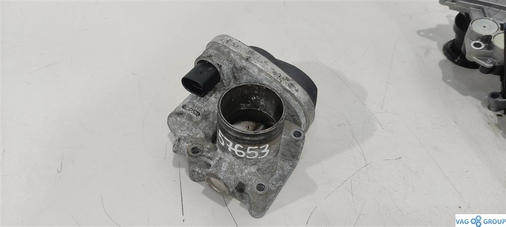 заслонка дроссельная Volkswagen Golf 5 поколение 2003, 1.2 л., бензин, хетчбэк 5 дв., 036133062N, AUA, BCA, APE, AXP, 036133062L, BBY - фото №1