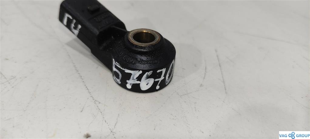 датчик детонации Skoda Fabia 2 поколение (5J) 2008, 1.2 л., бензин, хетчбэк 5 дв., BME, CGP, BZG, 03D905377C, CGPA, CGPB, CGPC, . - фото №1