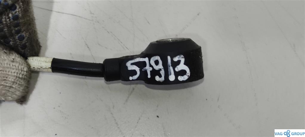 датчик детонации Ford Kuga 2 поколение 2014, 1.6 л., бензин, внедорожник 5 дв., B4164T, 98MF12A699BA, . - фото №1