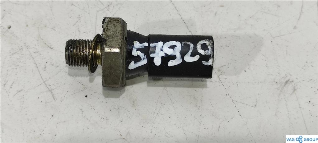 датчик давления масла Audi A4 B7 2006, бензин, 06A919081E, 06A919081D, 06A919081J, . - фото №1