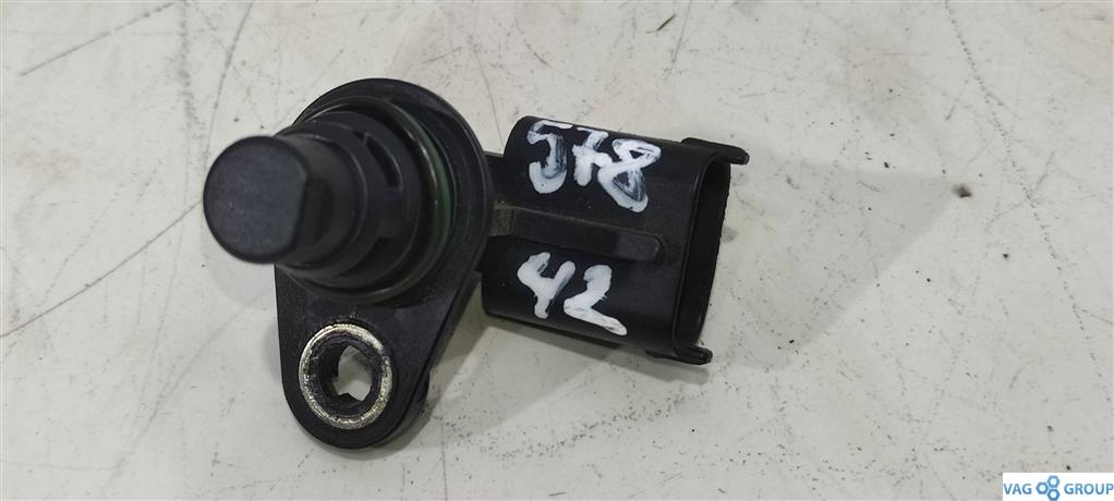 датчик распредвала Volvo S60 2 поколение 2011, 1.6 л., бензин, седан, B4164T, BM5112K073AB, . - фото №1