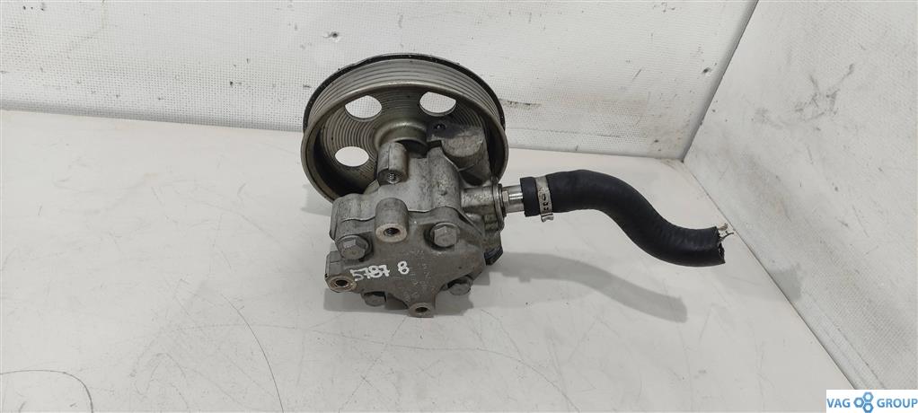 насос гидроусилителя руля Audi A4 B6 2003, 2.0 л., TFSI, бензин, седан, BPG, 8E0145153D, ALT, AMB, AVJ, BPJ, BWE, BFB, 8E0145153J, BWT, BEX, BGB, BUL, BYK, ALZ - фото №1