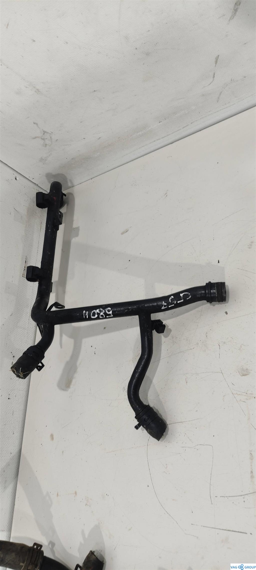 трубка охлаждающей жидкости Skoda Roomster 1 поколение 2008, 1.9 л., TDi, бензин, минивэн, ATD, 038121065AB, BSW, AXR, BLT, ASY, ASZ, . - фото №1