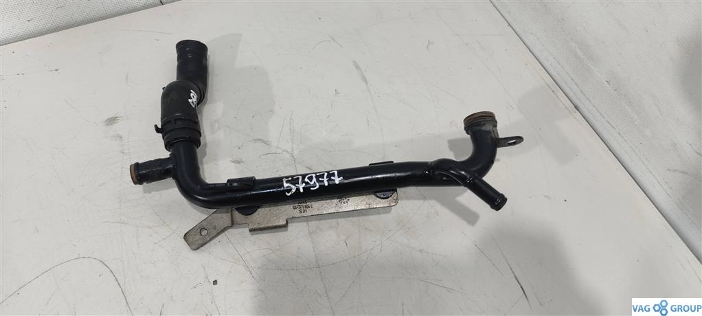 трубка охлаждающей жидкости Volkswagen Passat B6 2007, 2.0 л., TFSI, бензин, седан, BPY, BPJ, BWE, 06F121065H, BUL, . - фото №1