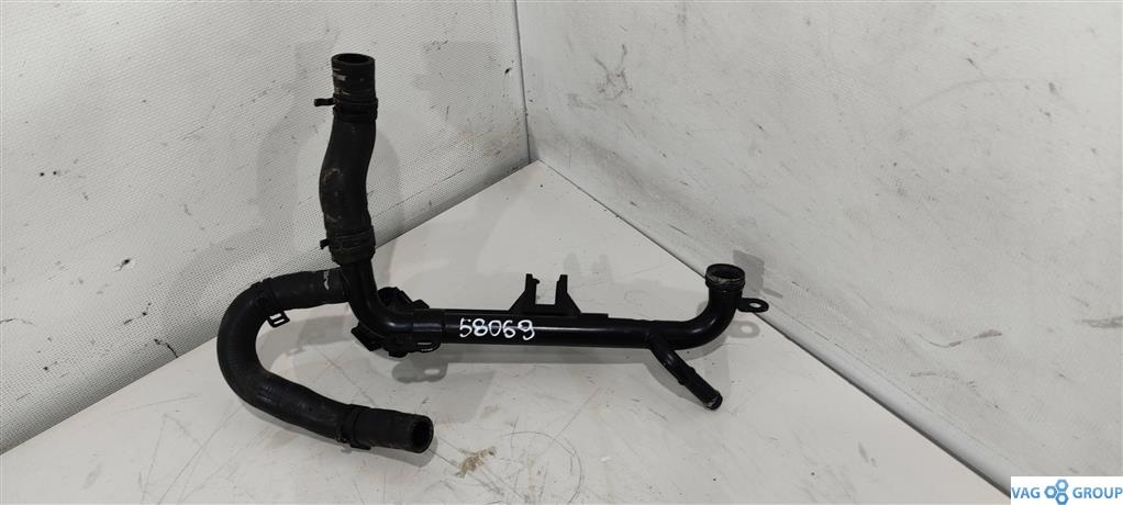 трубка охлаждающей жидкости Volkswagen Jetta 5 поколение 2006, 2.0 л., бензин, седан, BPY, BPJ, BWE, 06F121065H, BUL, . - фото №1