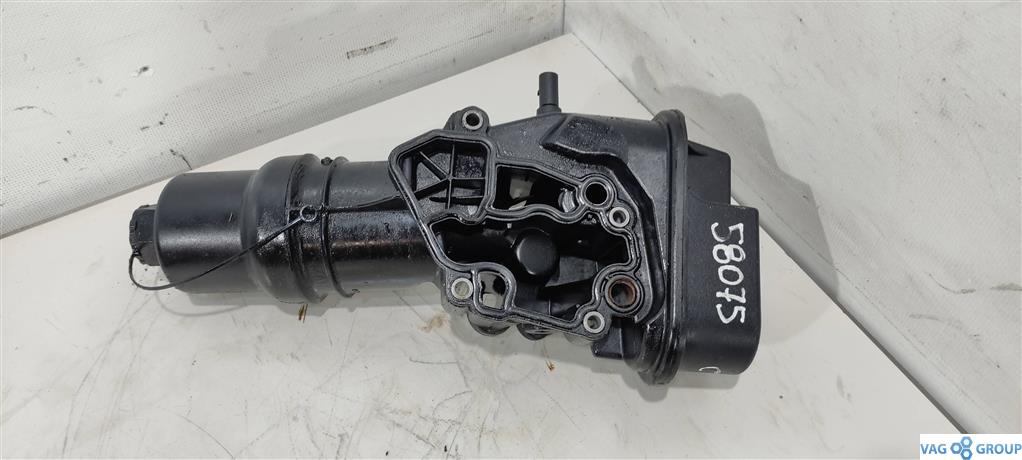 корпус масляного фильтра Volkswagen Passat B6 2006, 2.0 л., TFSI, бензин, седан, 06F115397F, BPG, BPY, BPJ, BWE, 06F115397J, 06F115397H, AXX, BWA, BWT, BGB, BUL, BYK, BYD - фото №1