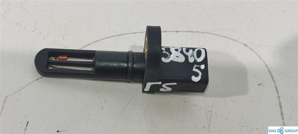 датчик температуры Volkswagen Golf 4 поколение 2002, 1.8 л., хетчбэк 5 дв., 06B905379A, 06B905379D, 06B905379C, 06B905379G, . - фото №1