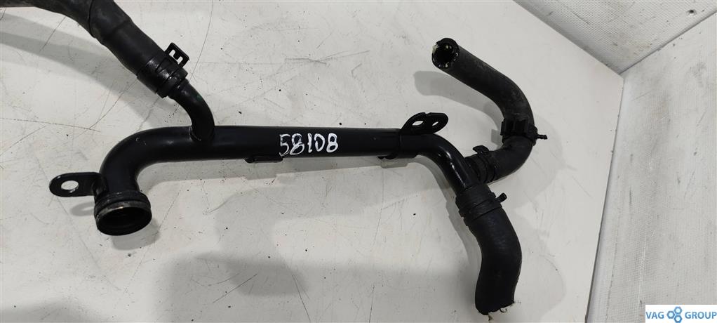 трубка охлаждающей жидкости Volkswagen Jetta 5 поколение 2006, 2.0 л., бензин, седан, 06F121065H, L.S., KVT, . - фото №1