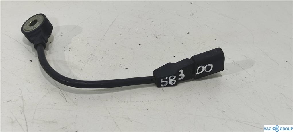 датчик детонации Audi A3 8L 1999, 1.8 л., бензин, седан, AWT, ALT, 06A905377D, . - фото №1