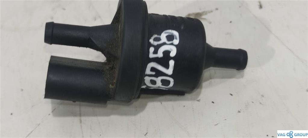 клапан вентиляции топливного бака Volkswagen Golf 5 поколение 2007, 2.0 л., бензин, хетчбэк 5 дв., 1C0906517A, 0280142353, . - фото №1