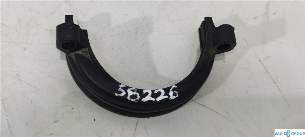 Скоба Volkswagen Passat B7 2013, бензин, универсал, 03C145643, 03C145853, . - фото №1