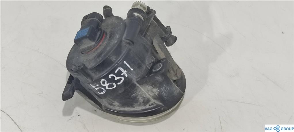 фара противотуманная правая Audi A4 B8/8K 2010, 2.0 л., TFSI, бензин, седан, 8E0941700, . - фото №1