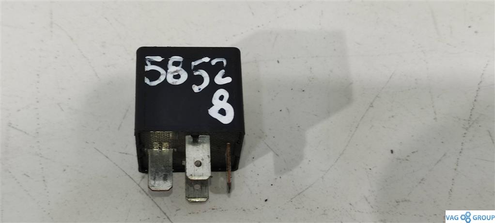 реле (прочие) Volkswagen Jetta 5 поколение 2006, 1.9 л., TDi, бензин, седан, 141951253B, 8D0951253A, 4H0951253A, 8K0951253, 431951253H, . - фото №1