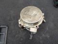 насос вакуумный Volkswagen Passat B6 2009, 1.8 л., TFSI, бензин, седан, 06H145100AB, 06H145100S, CDA, CCT, BYT, BZB, 06H145100AK, CBF, CAWB, CAB, BZW - фото №3