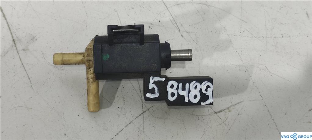 электромагнитный клапан Volkswagen Passat B7 2013, 1.4 л., TSI, бензин, седан, 03C906283B, . - фото №1