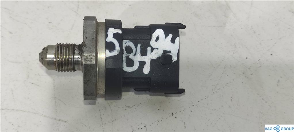 датчик давления топлива Ford Kuga 2 поколение 2014, 1.6 л., бензин, внедорожник 5 дв., BM5G9F972BA, 0261545039, . - фото №1