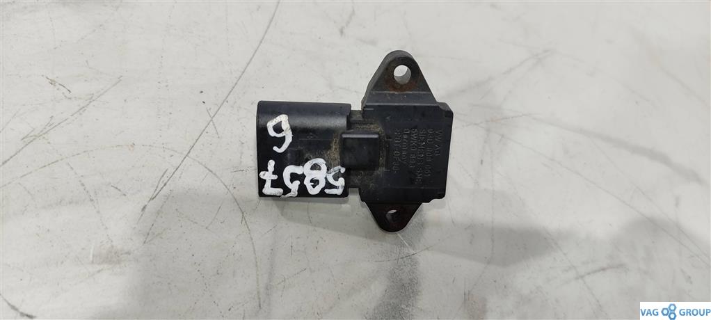 датчик абсолютного давления Volkswagen Golf 5 поколение 2003, 1.2 л., бензин, хетчбэк 5 дв., 03D906051, . - фото №1