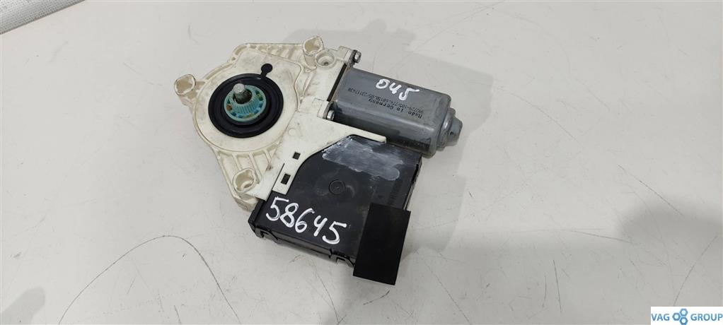 моторчик стеклоподъемника передний левый Volkswagen Passat B6 2006, бензин, 1K0959793L, 3C0959793, 3C1837461L, . - фото №1