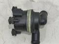 насос антифриза дополнительный Volkswagen Amarok 1 поколение 2013, 2.0 л., TDi, дизель, пикап, 03L965561A, . - фото №2