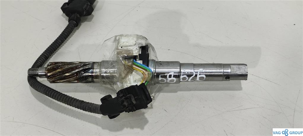 вал рулевой рейки Volkswagen Golf 7 поколение 2014, бензин, хетчбэк 5 дв., 5Q0909144P, . - фото №1