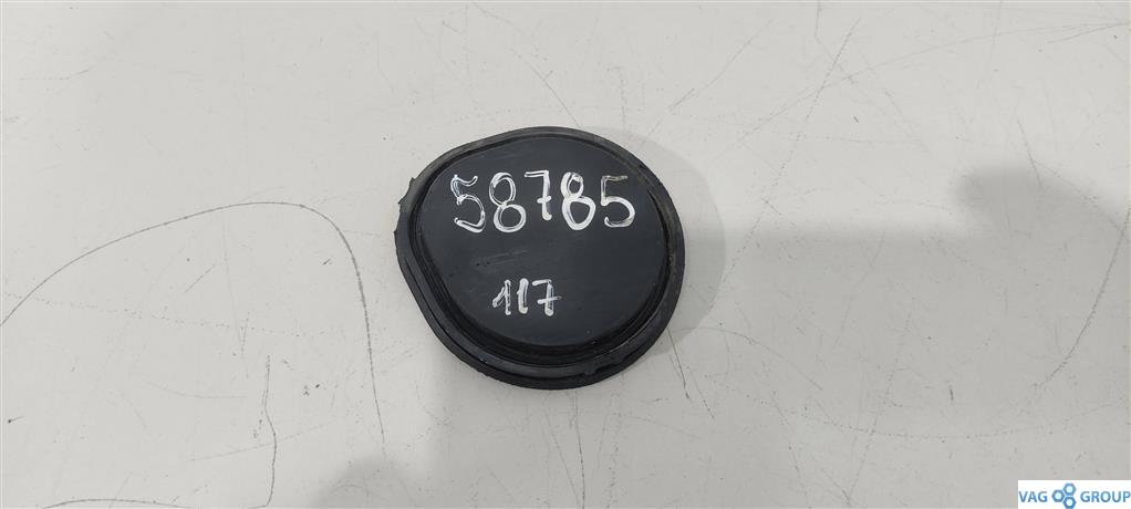 заглушка Audi A5 8T 2007, 3.2 л., бензин, седан, 8K0721495, . - фото №1