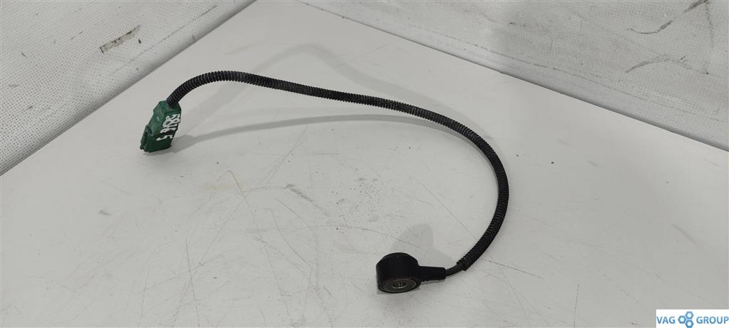 датчик детонации Volkswagen Passat B6 2008, 1.8 л., бензин, седан, 06E905377A, . - фото №1