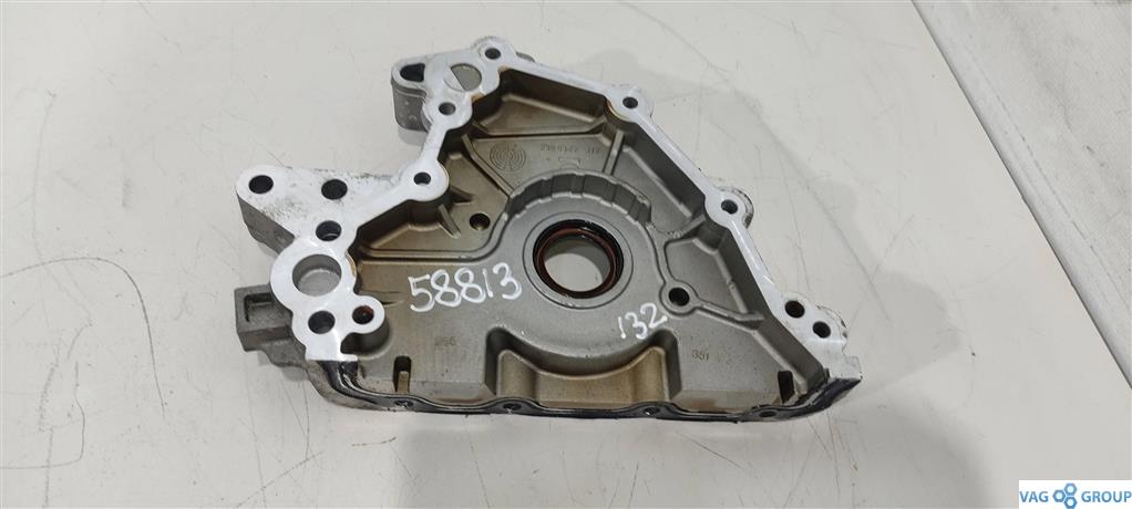 крышка двигателя передняя Skoda Octavia 3 поколение (A7) 2015, 1.4 л., бензин, хетчбэк 5 дв., CZD, CPW, 04E103153B, CZCA, CMBA, CXSB, . - фото №1