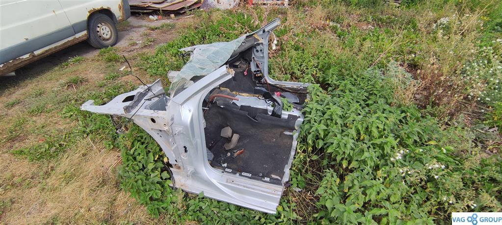 передняя часть кузова Audi A5 8T 2007, 3.2 л., бензин, седан, CAL, CALA, CALB, ., 06E103404A - фото №1