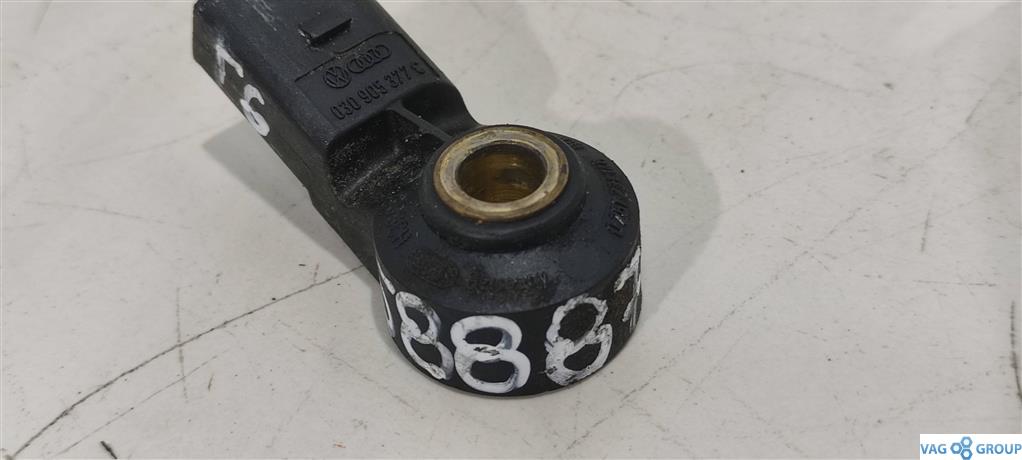 датчик детонации Volkswagen Golf 5 поколение 2006, 1.4 л., бензин, хетчбэк 5 дв., 030905377C, 030905377D, . - фото №1