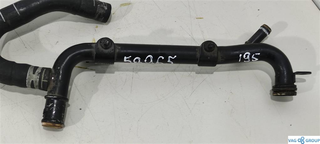 трубка охлаждающей жидкости Volkswagen Jetta 5 поколение 2006, 2.0 л., бензин, седан, BPY, BWA, 06F121065H, . - фото №1