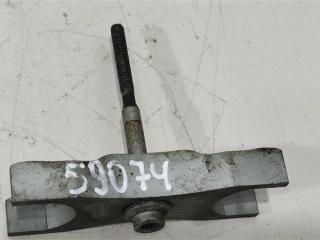 крепление форсунки Volkswagen Passat B7 2013, 2.0 л., TDi, дизель, седан, 03L130216A, CFF, 03L216A