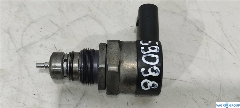 датчик давления топлива Volkswagen Passat B7 2013, 2.0 л., TDi, дизель, универсал, 057130764H, ., 0281002859, 03L130089 - фото №1
