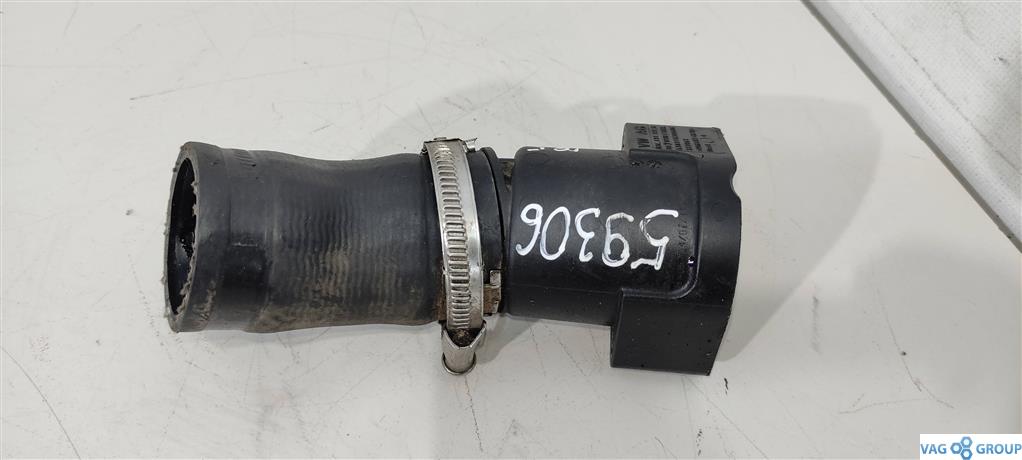 патрубок турбины Volkswagen Passat B7 2013, 2.0 л., TDi, дизель, седан, CBA, 03L131111G, CBB, CFF, CBD, . - фото №1