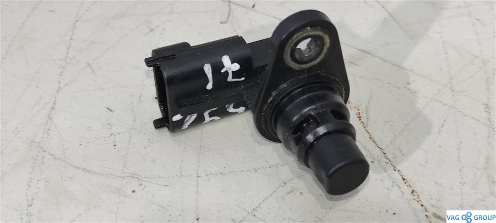 датчик распредвала Volvo S60 2 поколение 2011, 1.6 л., бензин, седан, B4164T, BM5112K073AB, . - фото №1