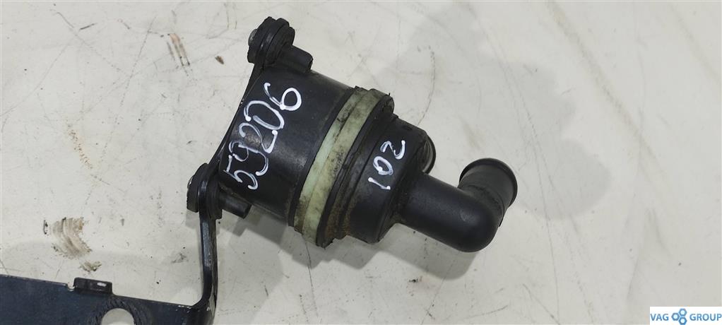 насос антифриза дополнительный Volkswagen Passat B7 2013, 2.0 л., TDi, дизель, седан, 5N0965561A, CBAA, CBAB, CBDC, CBBB, CJCB, CBAC, . - фото №1