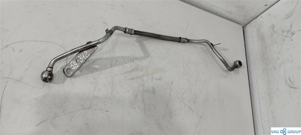 масляная трубка турбины Volkswagen Passat B6 2007, 2.0 л., бензин, седан, AUM, 06A145778Q, . - фото №1
